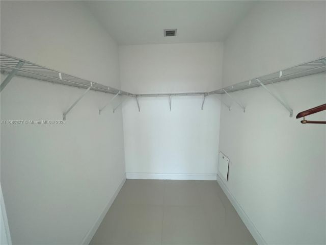 Apartment for rent  Unit #4607 - photo 5413791