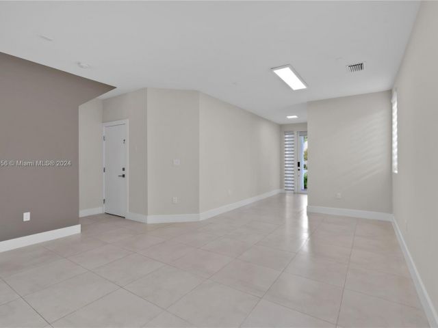 Home for rent at 6830 NW 103rd Ave 6830 - photo 5416778