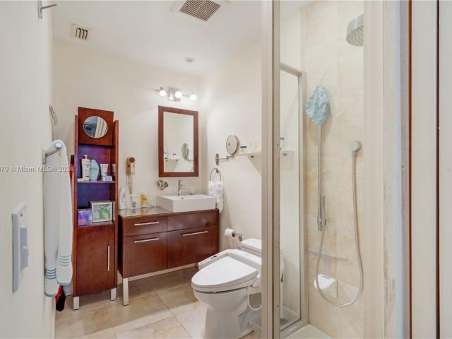 Home for rent at 9939 NW 47th Ter 9939 - photo 5411929