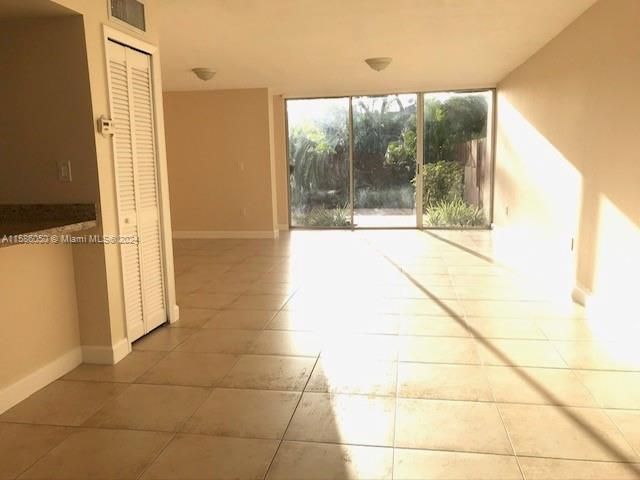 Home for rent at 6236 SW 139th Ct 6236 - photo 5412637