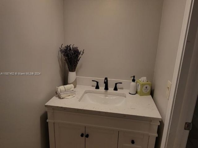 Home for rent at 8110 SW 82nd Ct - photo 5412652