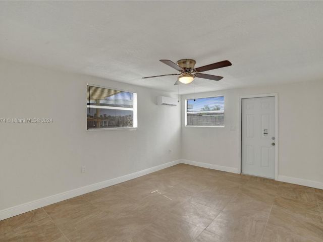Home for sale at 601 NW 37th St - photo 5463587