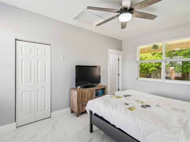 Home for sale at 952 SW 191st Ave - photo 5472906