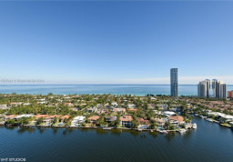 Apartment #28J at Turnberry Isle