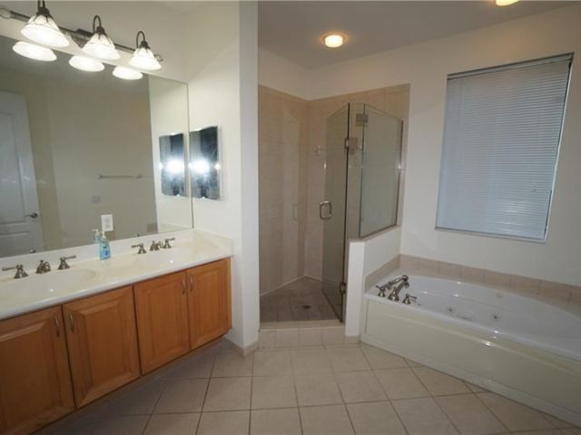 Home for rent at 1642 SW 33rd Ct 1642 - photo 5415959