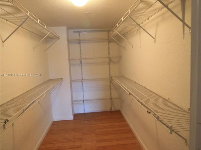 Apartment for rent  Unit #825 - photo 5416285