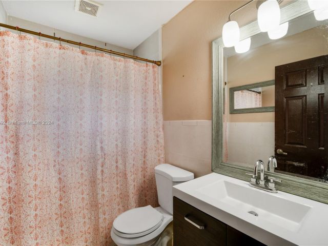 Home for sale at 13472 SW 282nd Ter - photo 5434274