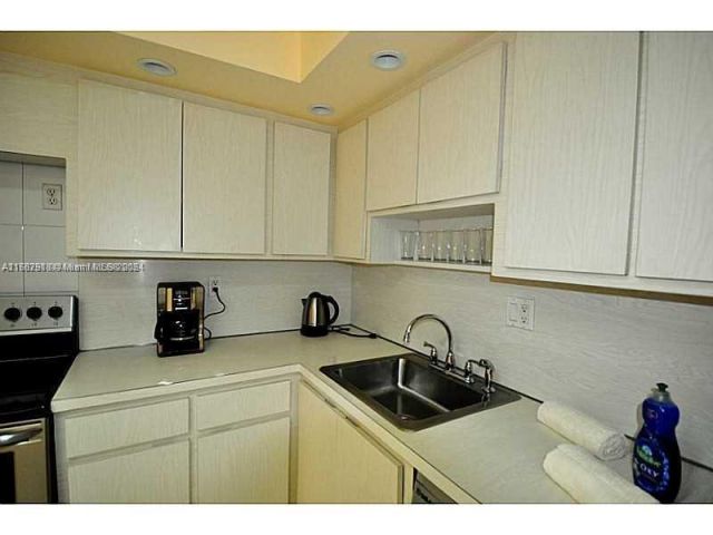 Apartment for sale  Unit #607 - photo 5417333