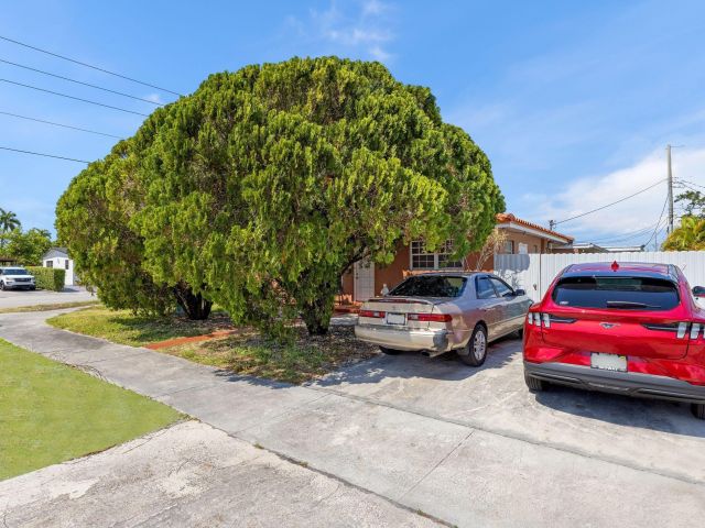 Home for sale at 3340 SW 94th Place - photo 5425493