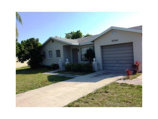 Home for rent at 22744 SW 55th Ave - photo 5426976