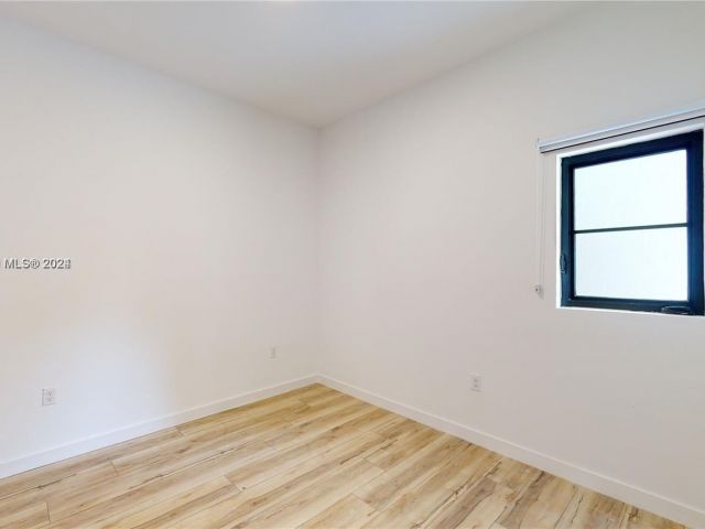 Home for rent at 24705 SW 129th Ave 102 - photo 5417555