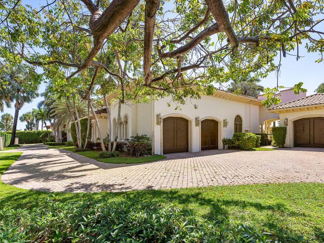 Home for sale at 1801 Royal Palm Way - photo 5426983