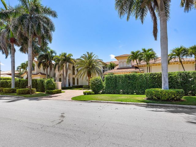 Home for sale at 1801 Royal Palm Way - photo 5426994