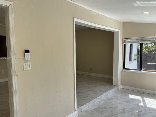 Home for rent at 418 NW 48th St 1 - photo 5417916
