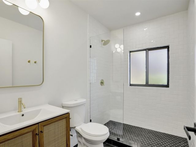 Home for sale at 1310 SW 28th St - photo 5424824