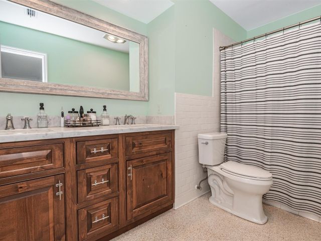 Home for sale at 6340 NE 21st Rd - photo 5444323