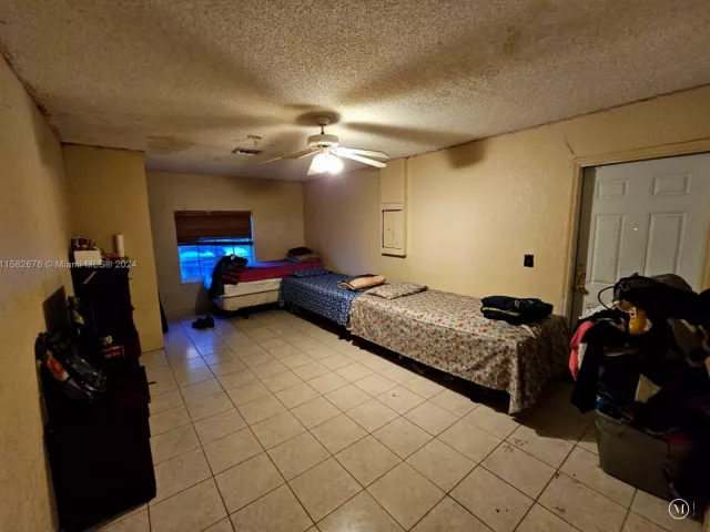 Home for sale at 725 NW 19th Ter - photo 5421431