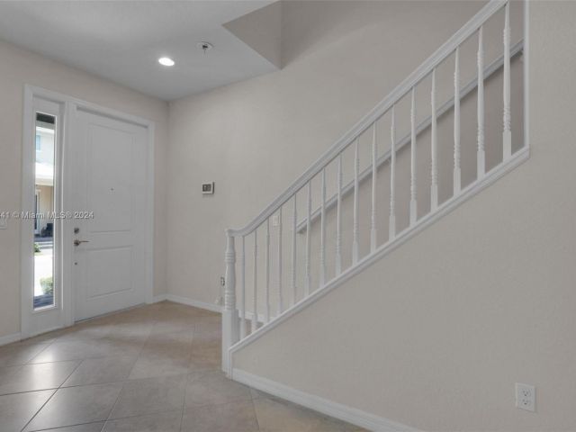 Home for rent at 4012 Poinciana Ln - photo 5421646