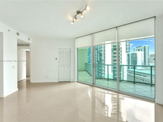 Apartment for sale  Unit #T-2205 - photo 5422834