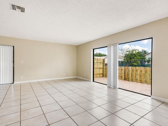 Home for rent at 7901 NW 33rd St 1 - photo 5420989