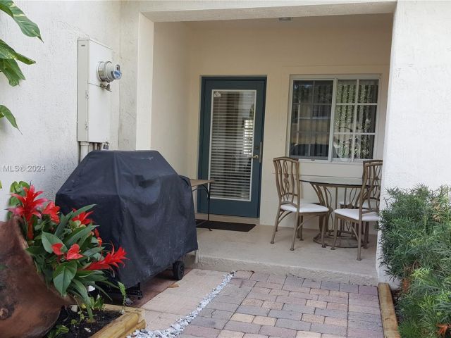 Home for rent at 27133 SW 140th Path 0 - photo 5424036