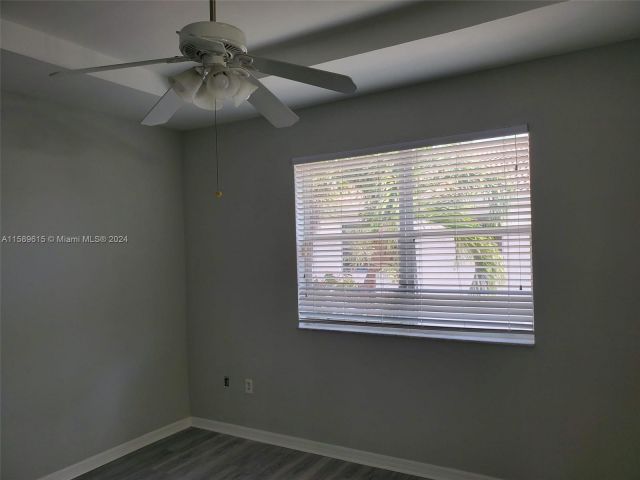 Home for rent at 2242 NE 42nd Cir - photo 5428587