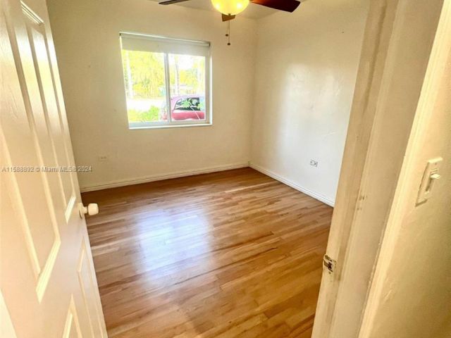 Home for rent at 205 NW 128th St 205 - photo 5435959