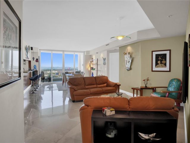 Apartment for sale  Unit #2502 - photo 5439338