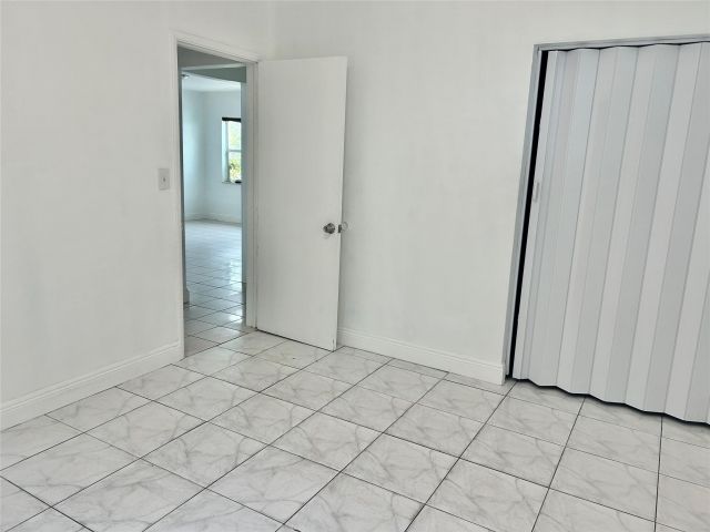 Home for rent at 117 SE 4th St - photo 5430150