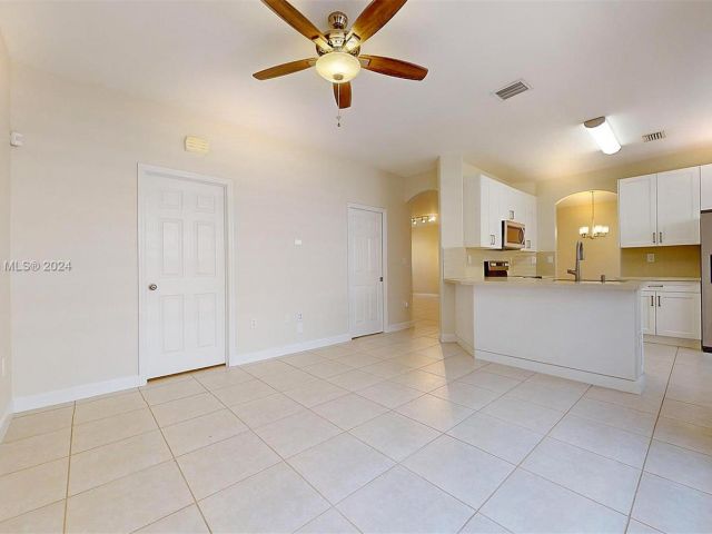 Home for sale at 12164 SW 122nd PSGE 12164 - photo 5435478