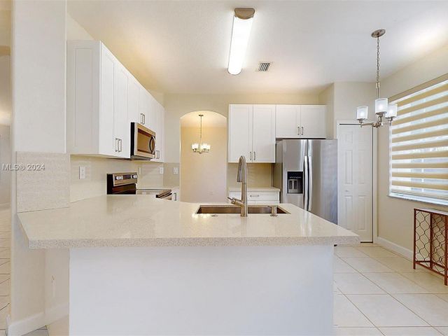 Home for sale at 12164 SW 122nd PSGE 12164 - photo 5435482