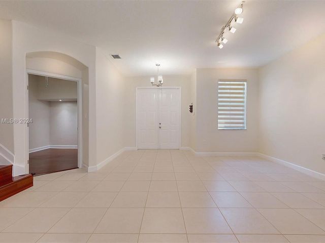 Home for sale at 12164 SW 122nd PSGE 12164 - photo 5435484