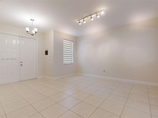 Home for sale at 12164 SW 122nd PSGE 12164 - photo 5435489