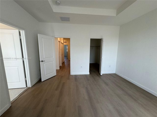 Home for rent at 1110 SE 27th Ter 1110 - photo 5432873