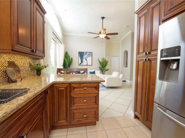 Home for rent at 15426 SW 21st Ter 15426 - photo 5437994