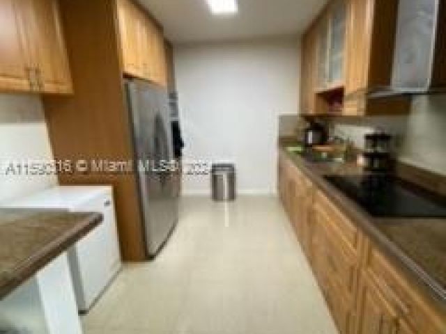 Home for rent at 165 NE 162nd St 165 - photo 5436704