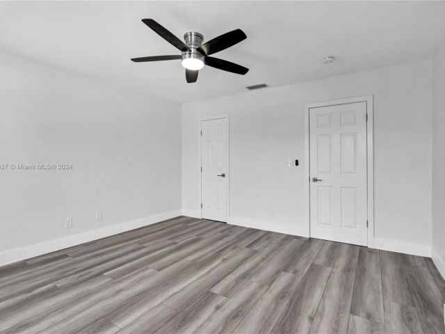 Home for rent at 1937 NE 123rd St 1 - photo 5433232
