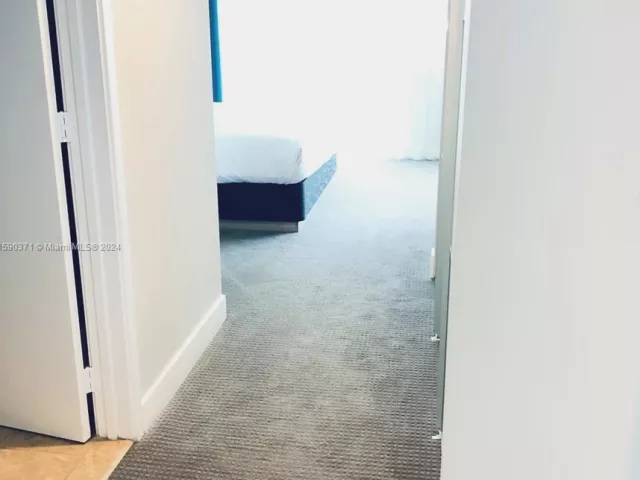 2-bedroom condo for sale in Sunny Isles Beach - 18683 Collins Ave 1907 - MondialRealty