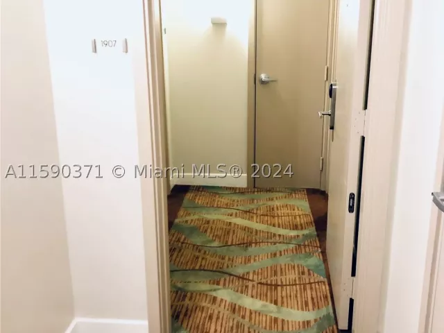 2-bedroom condo for sale in Sunny Isles Beach - 18683 Collins Ave 1907 - MondialRealty