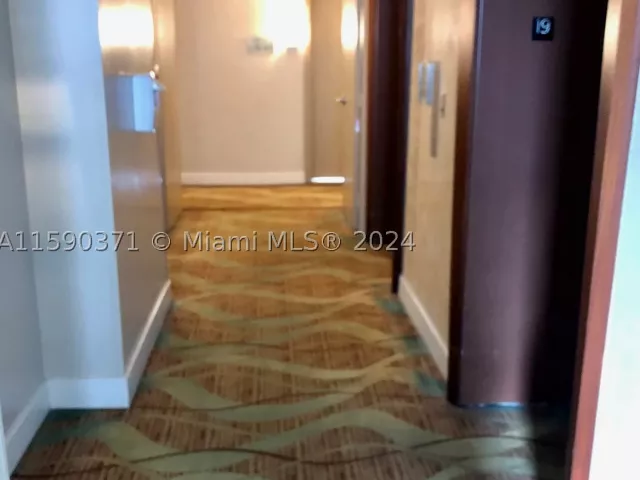 2-bedroom condo for sale in Sunny Isles Beach - 18683 Collins Ave 1907 - MondialRealty