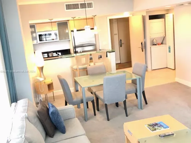 2-bedroom condo for sale in Sunny Isles Beach - 18683 Collins Ave 1907 - MondialRealty