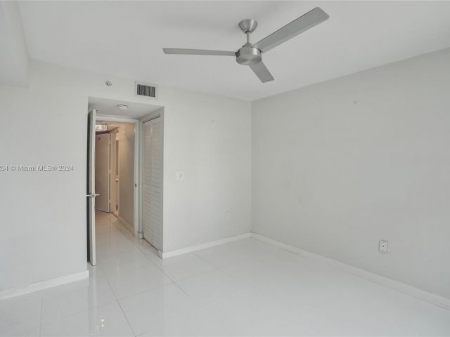 Apartment for sale  Unit #3505 - photo 5434262