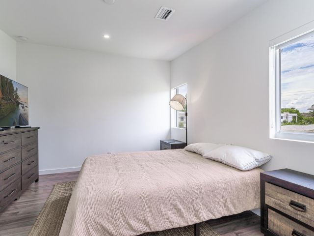 Home for sale at 1126 NE 2nd Ave 1126 - photo 5451882