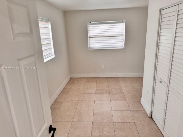 Home for rent at 1530 N 56th Ave - photo 5434893