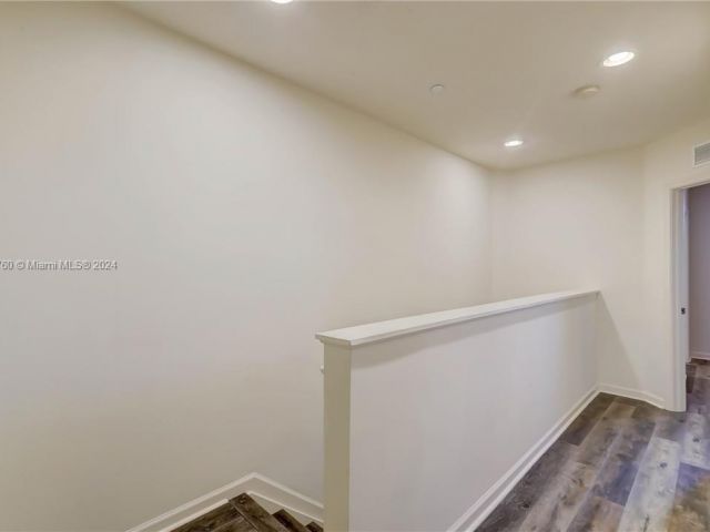 Home for sale at 1033 NE 17th Way 2102 - photo 5436516