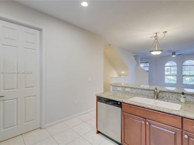 Home for sale at 1033 NE 17th Way 2102 - photo 5436526