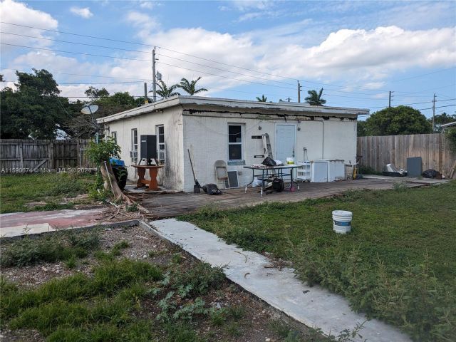 Home for sale at 11824 SW 220th St - photo 5462890