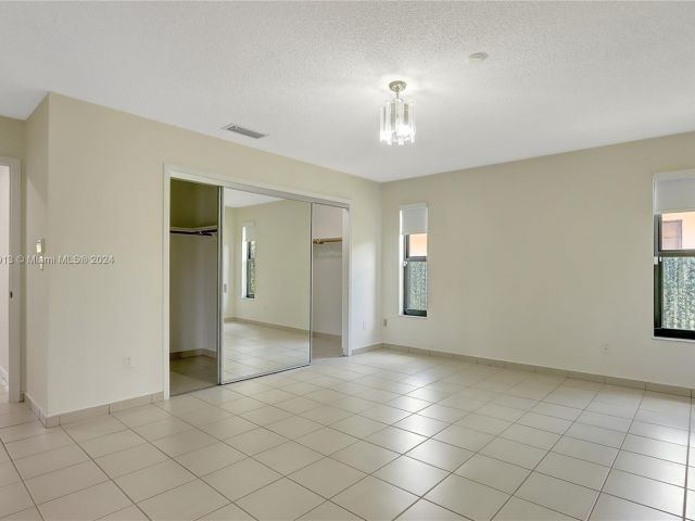 Home for sale at 1417 SW 139th Ave - photo 5513144