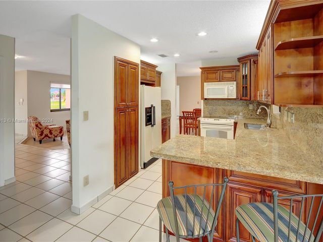 Home for sale at 1417 SW 139th Ave - photo 5513151