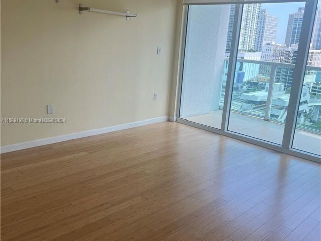 Apartment for rent  Unit #1702 - photo 5439741